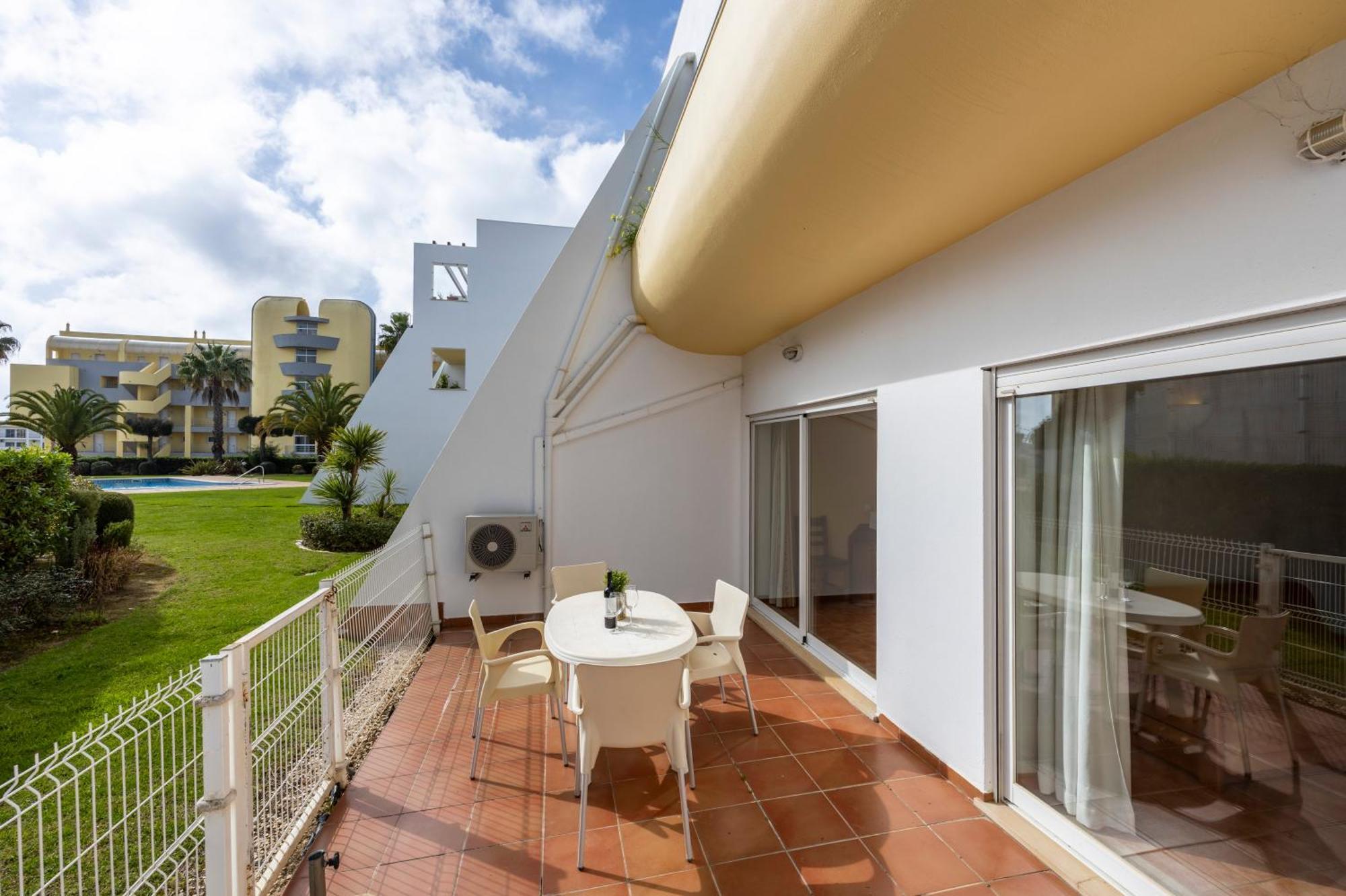 Apartamento Cardeira Holiday *
